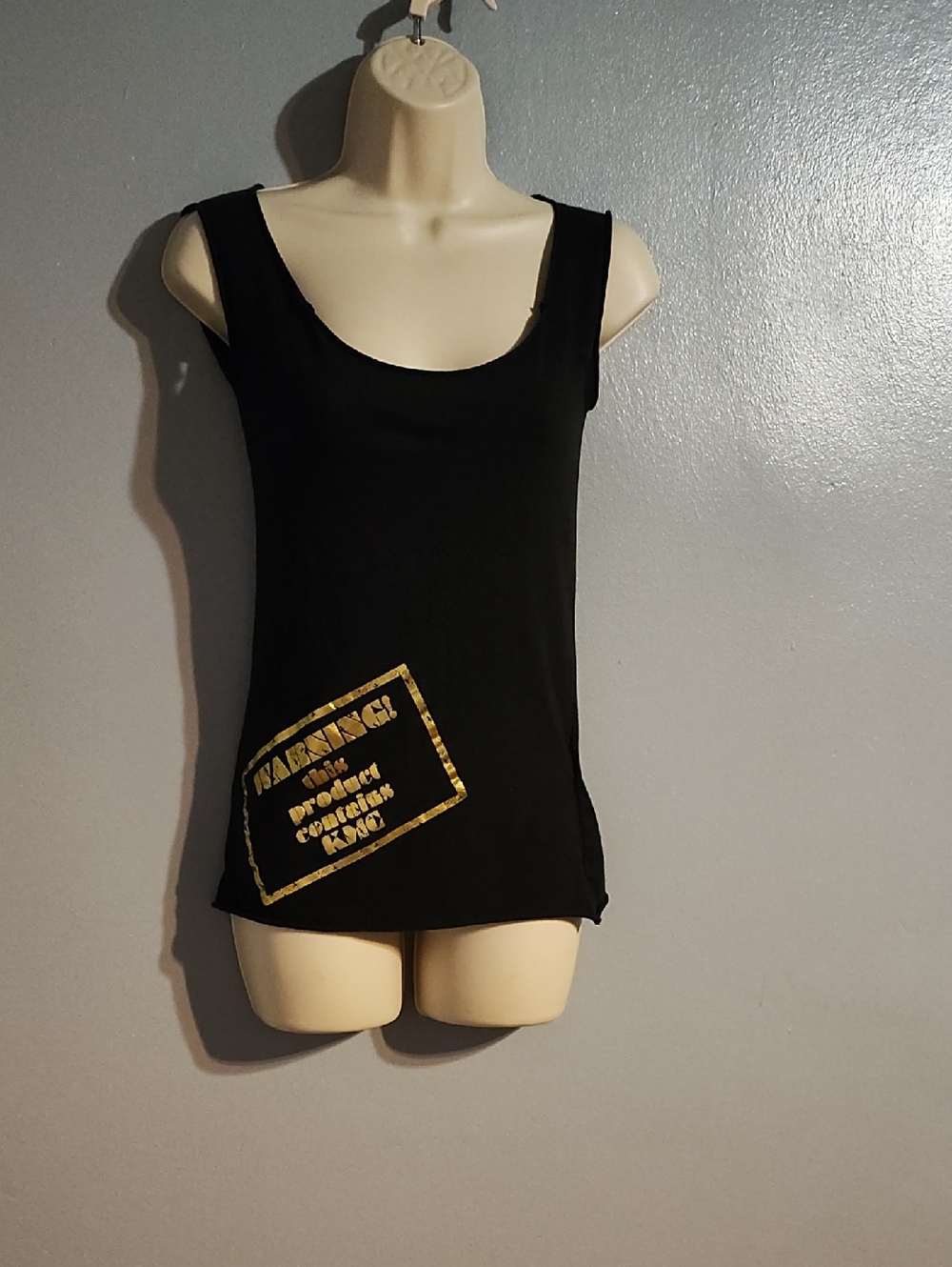 Black Sleeveless Scoop Neck Tank Top with Gold Print